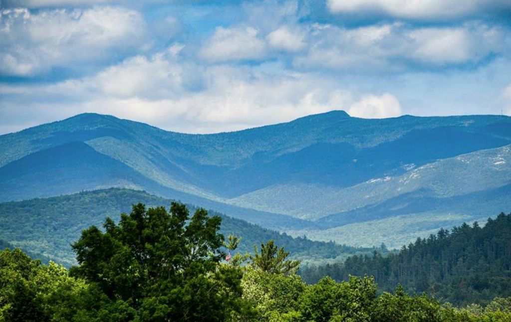 Photo of 53 Diamond Ledge Road, Thornton, NH 03285 (MLS # 5067399)