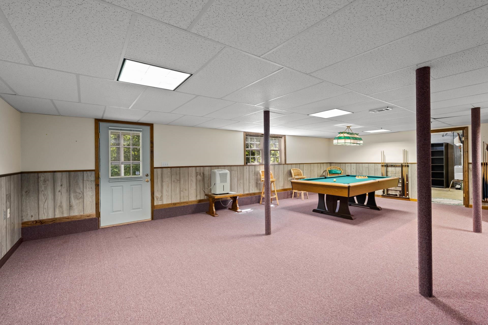 Londonderry, New Hampshire 03053, United States, 2 Bedrooms Bedrooms, ,2 BathroomsBathrooms,Residential,Pending,190437