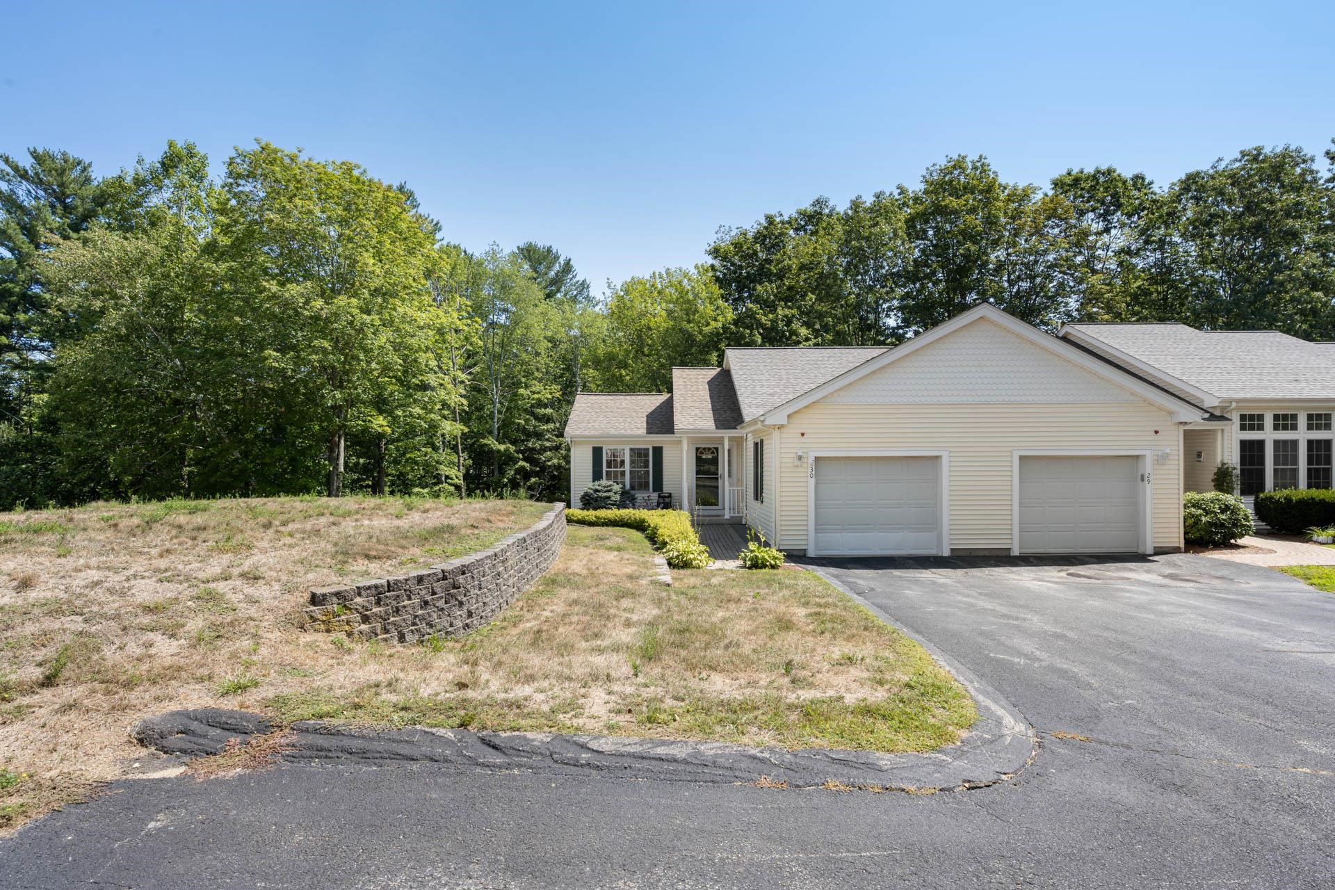 Londonderry, New Hampshire 03053, United States, 2 Bedrooms Bedrooms, ,2 BathroomsBathrooms,Residential,Pending,190437