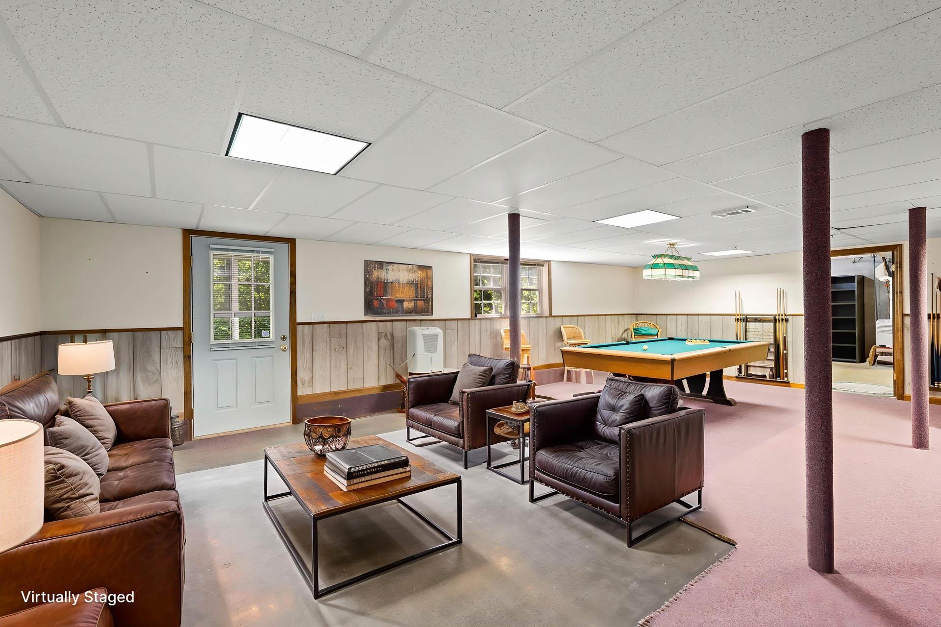 Londonderry, New Hampshire 03053, United States, 2 Bedrooms Bedrooms, ,2 BathroomsBathrooms,Residential,Pending,190437