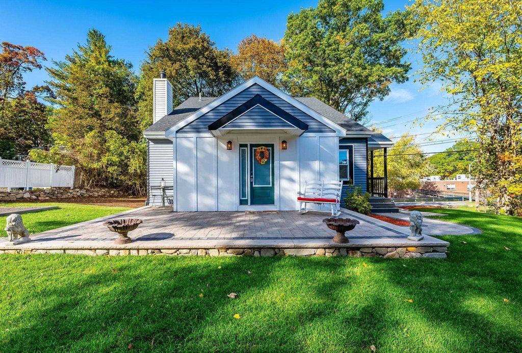 Photo of 49 Millville Street, Salem, NH 03079 (MLS # 5065989)