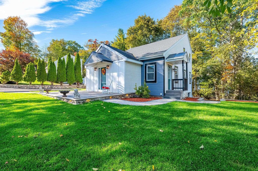 Photo of 49 Millville Street, Salem, NH 03079 (MLS # 5065989)