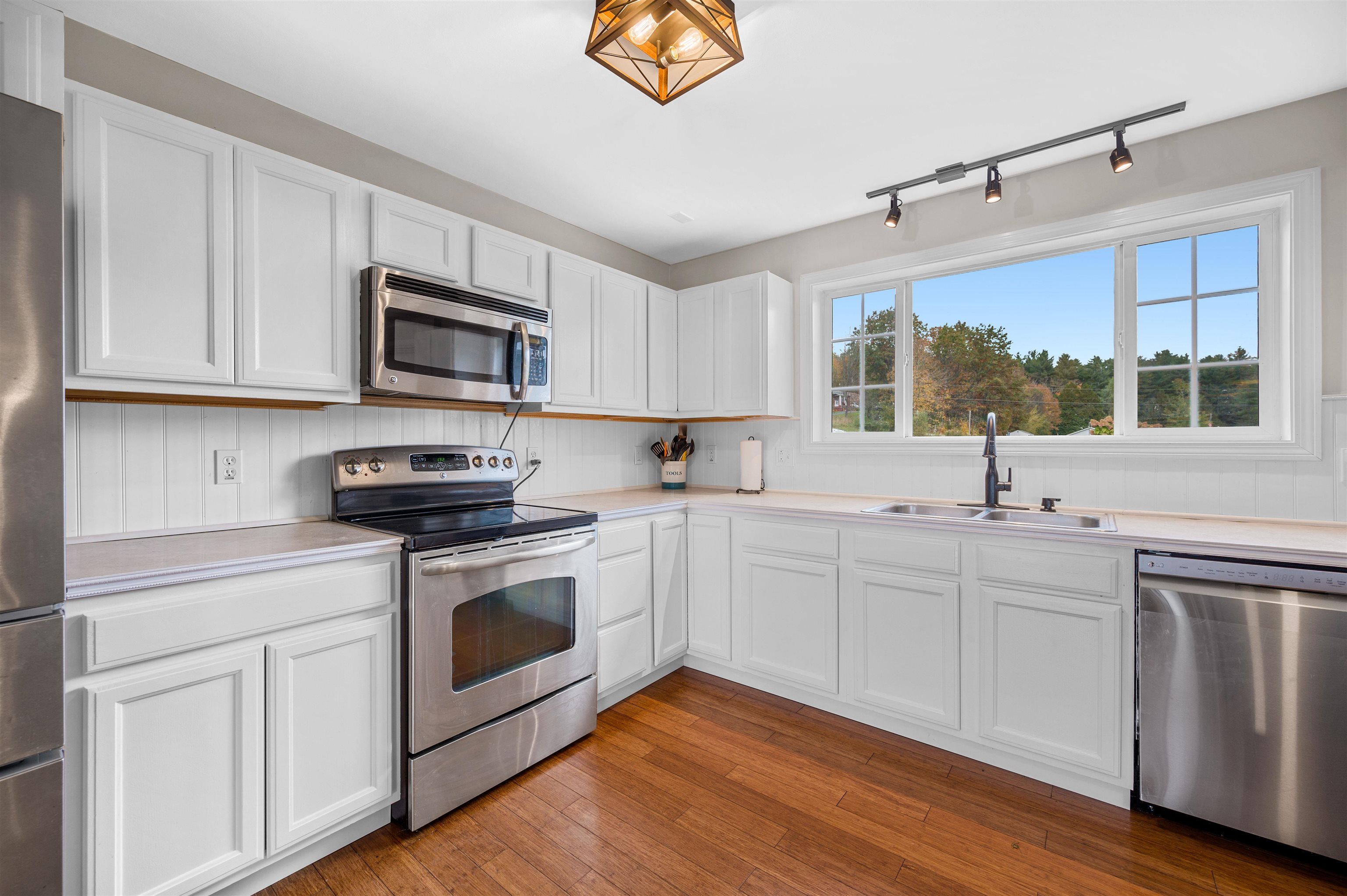 471 Crosstown Road
