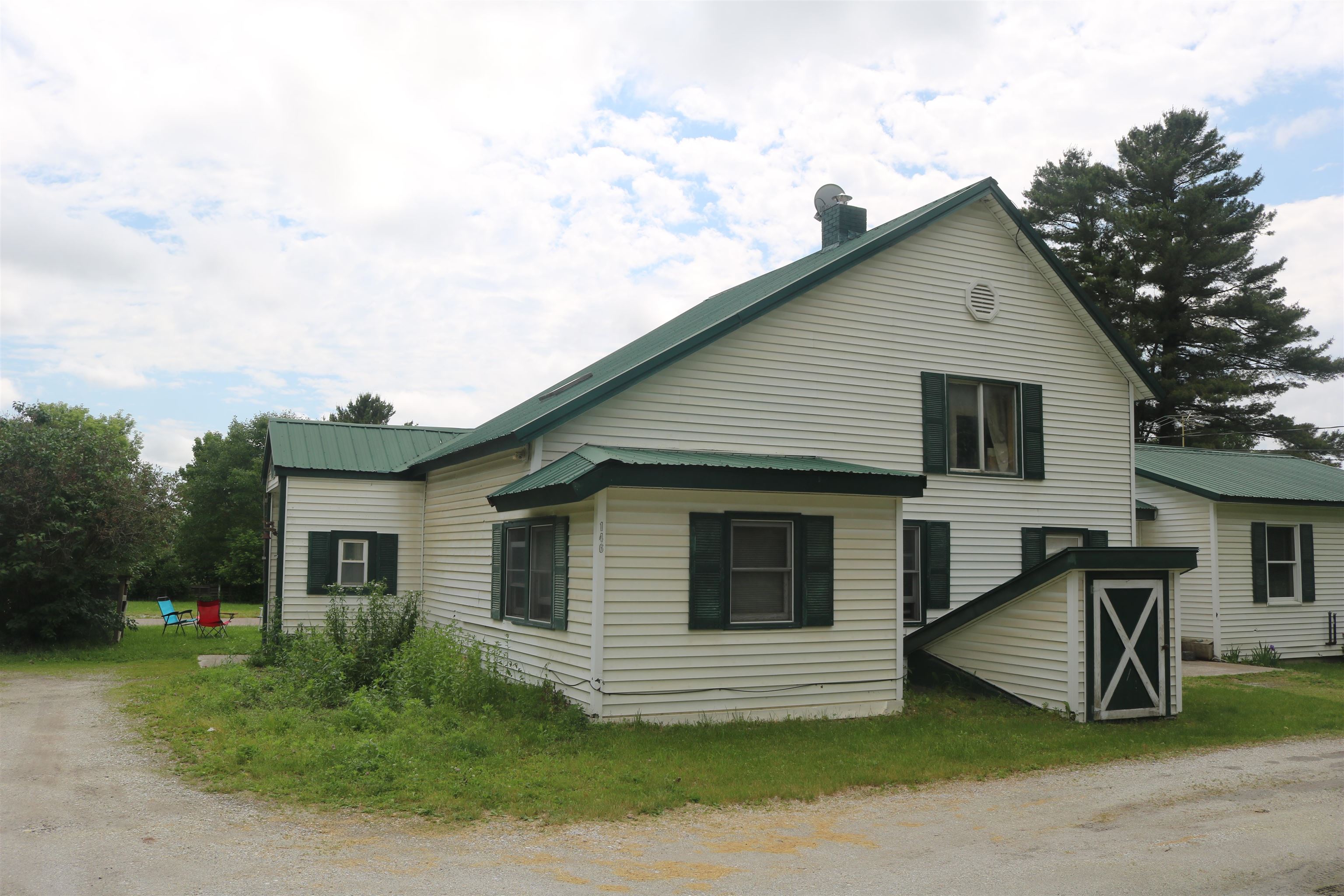 146 Parizo Street