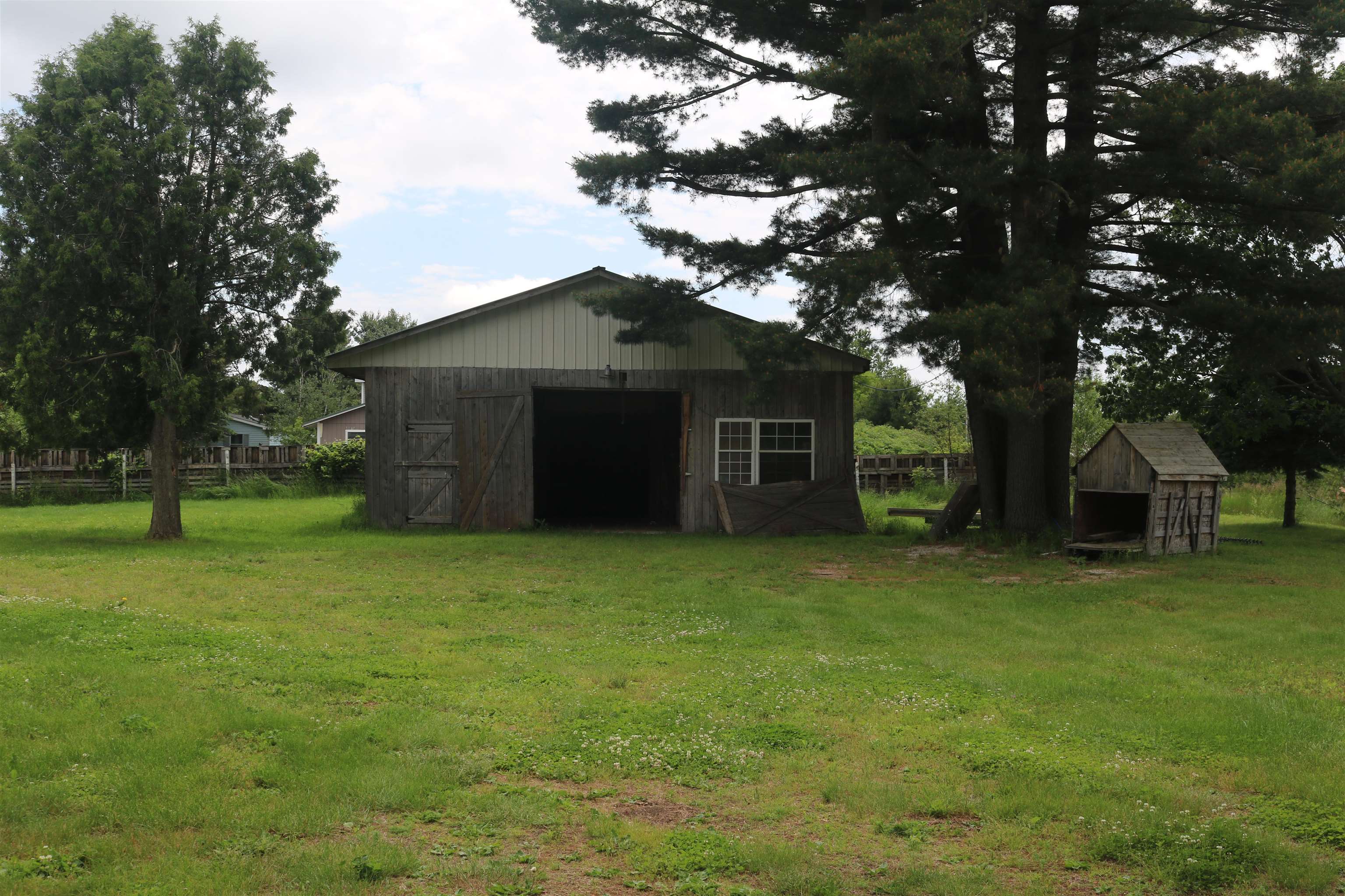 146 Parizo Street