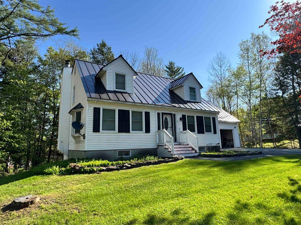 Photo of 48 Nottingham Circle, Lebanon, NH 03766 (MLS # 5077906)