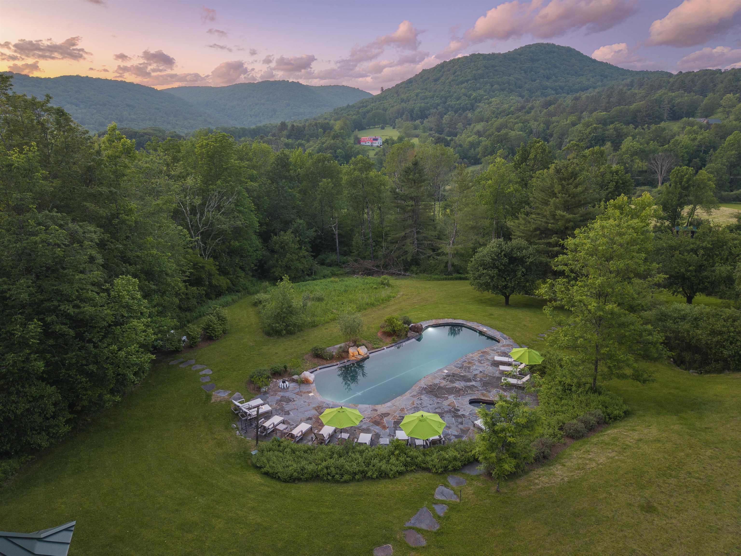 2589 W. Sandgate Road