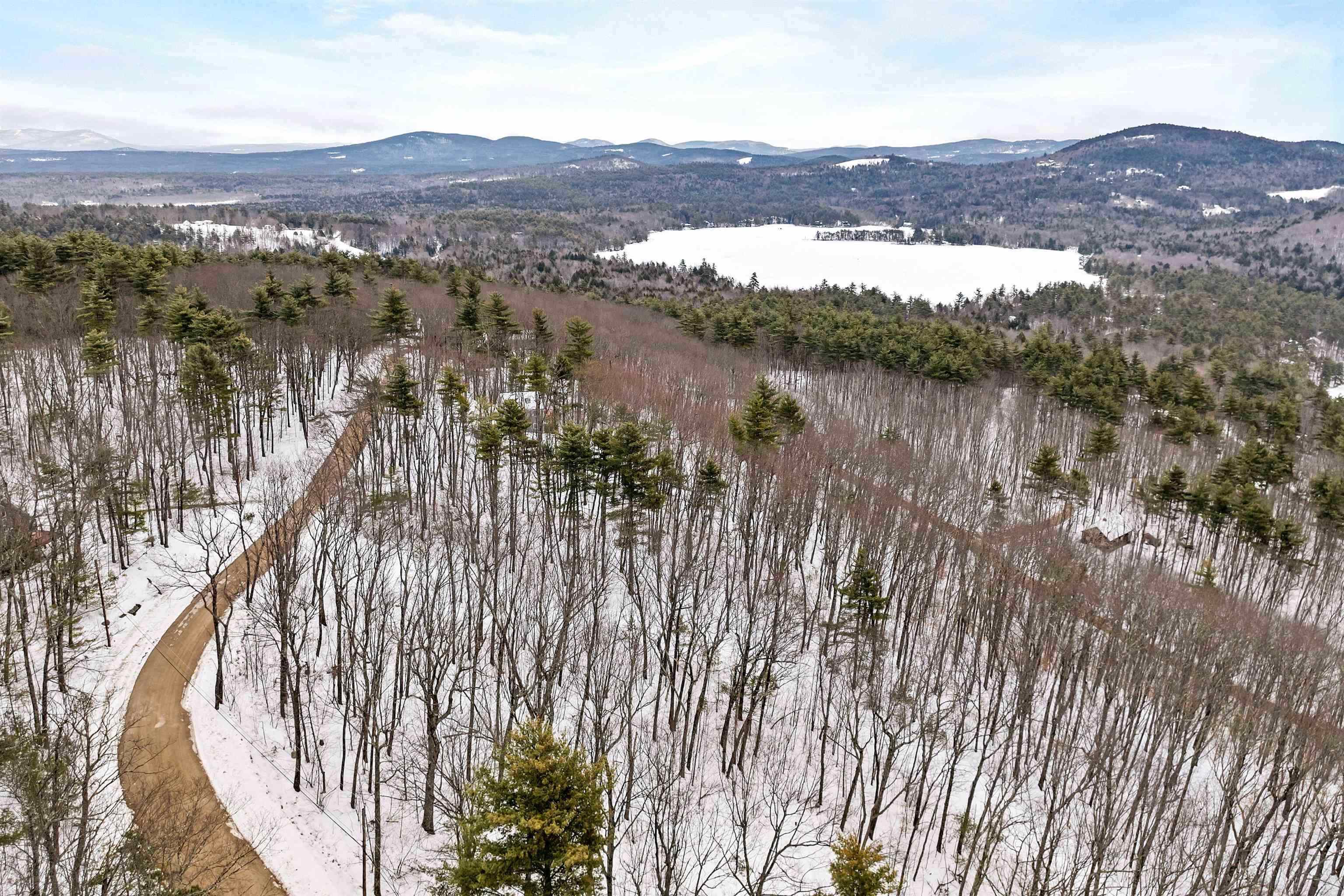 25+18 Upper Lakeview+Rigi Drive 25+18