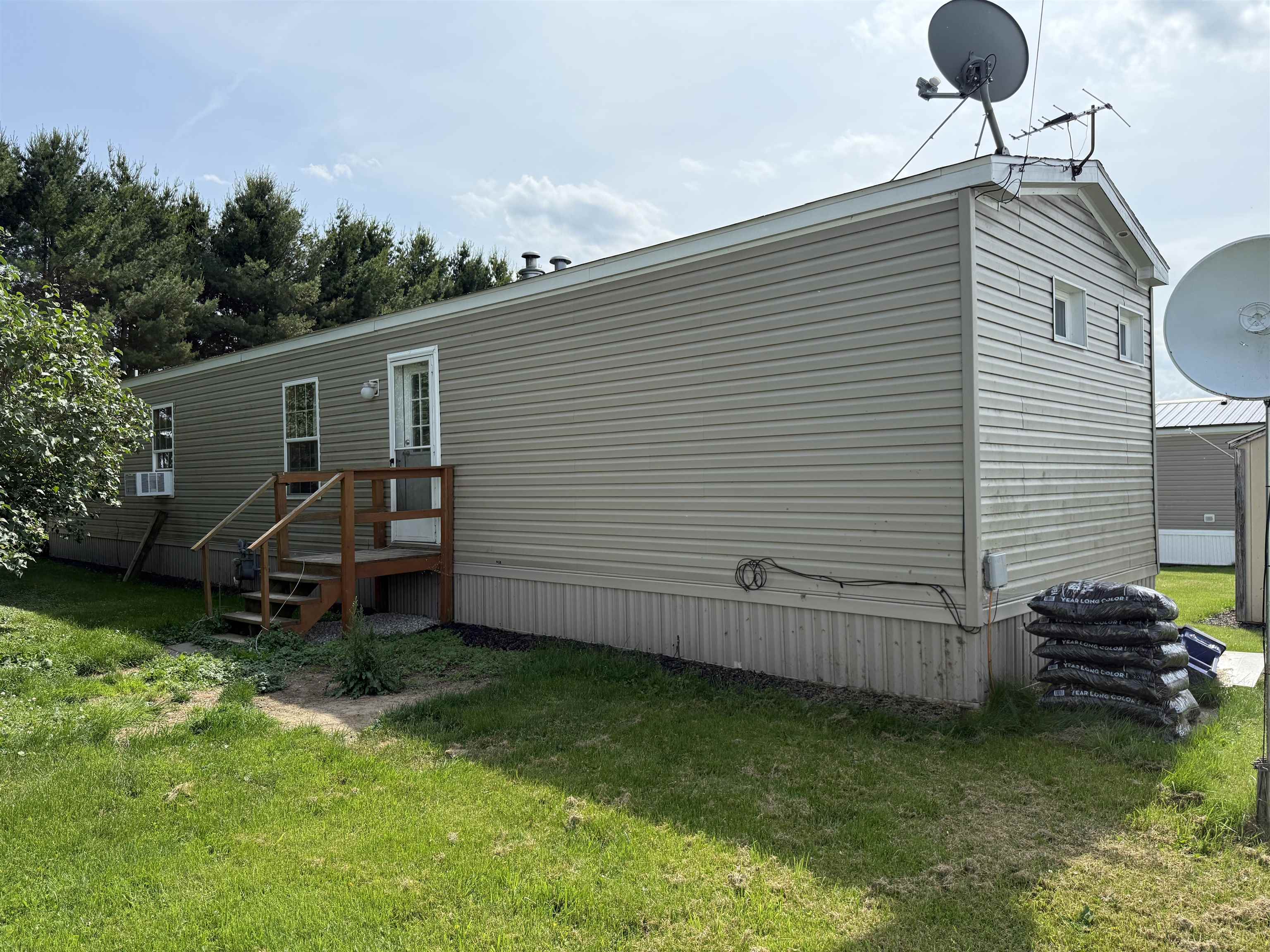 10 Nicole Drive