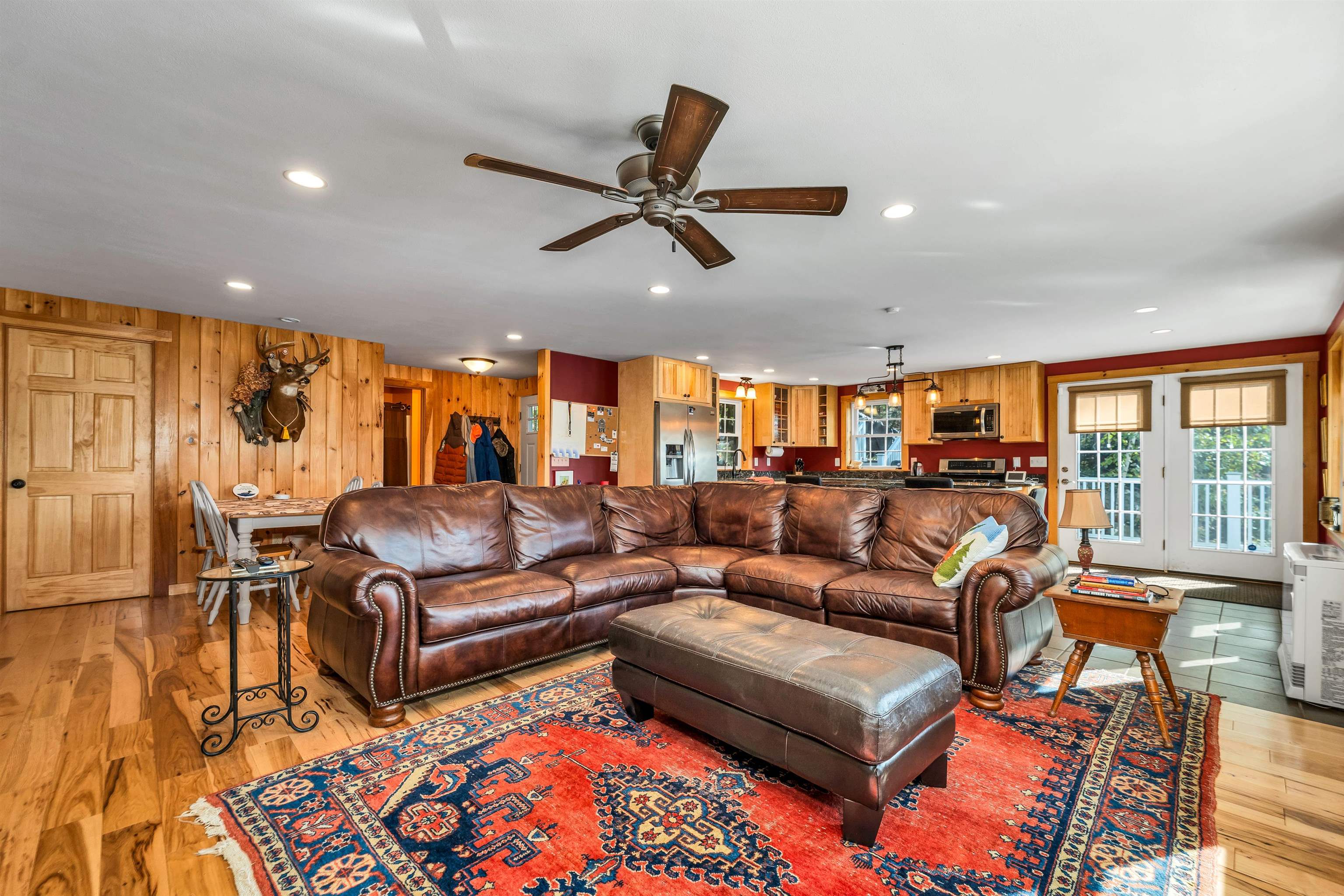 117 E Huntress Pond Road