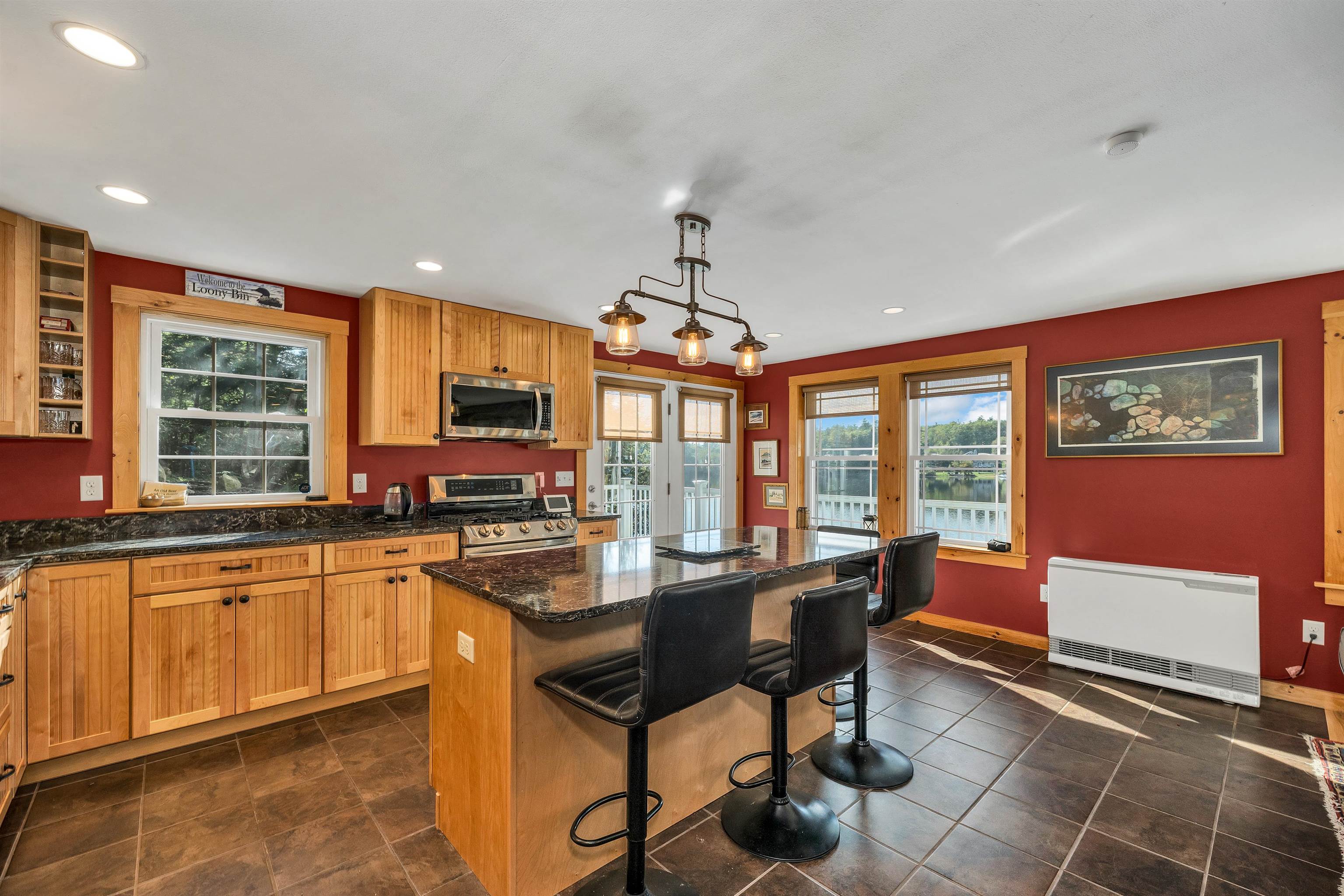 117 E Huntress Pond Road