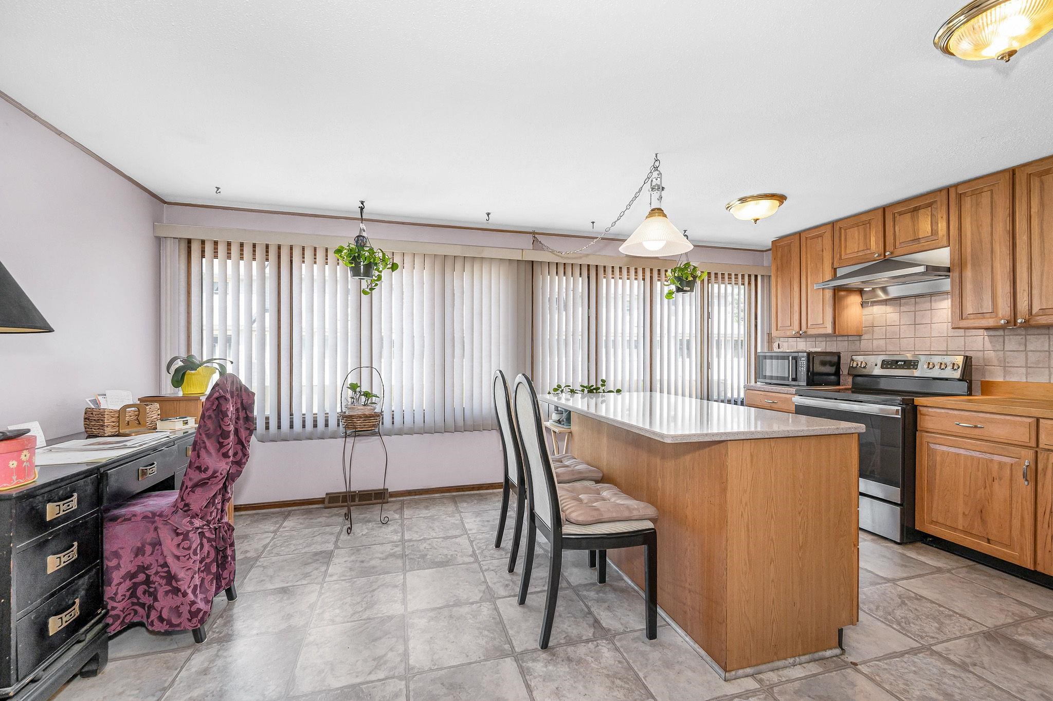 5 axle tree Road 5