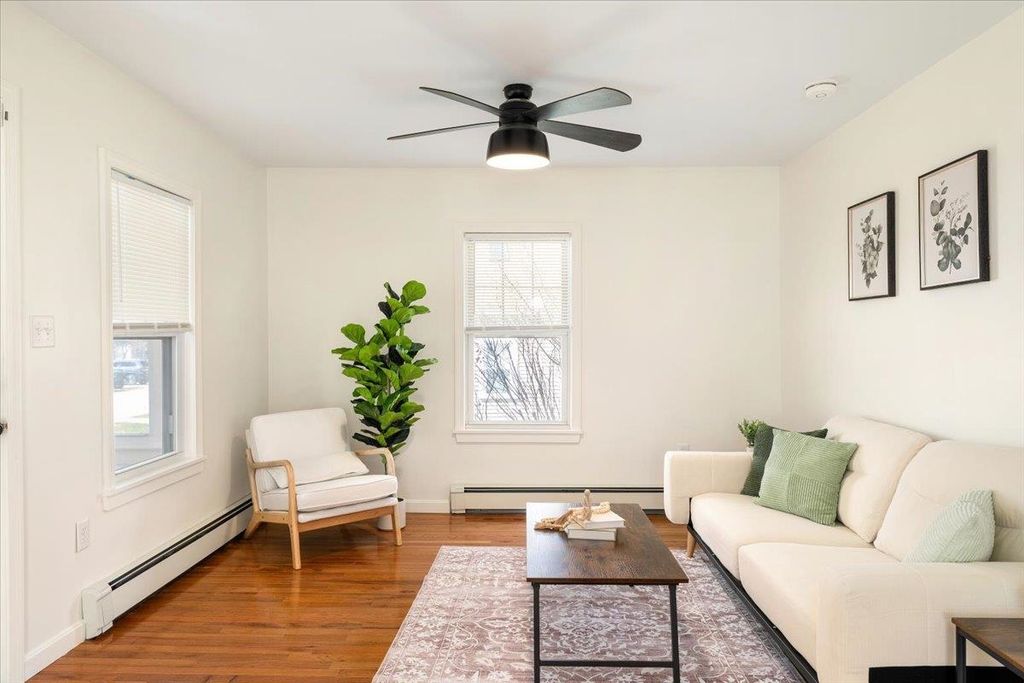 Photo of 10 Cross Street Street, Allenstown, NH 03275 (MLS # 5082668)