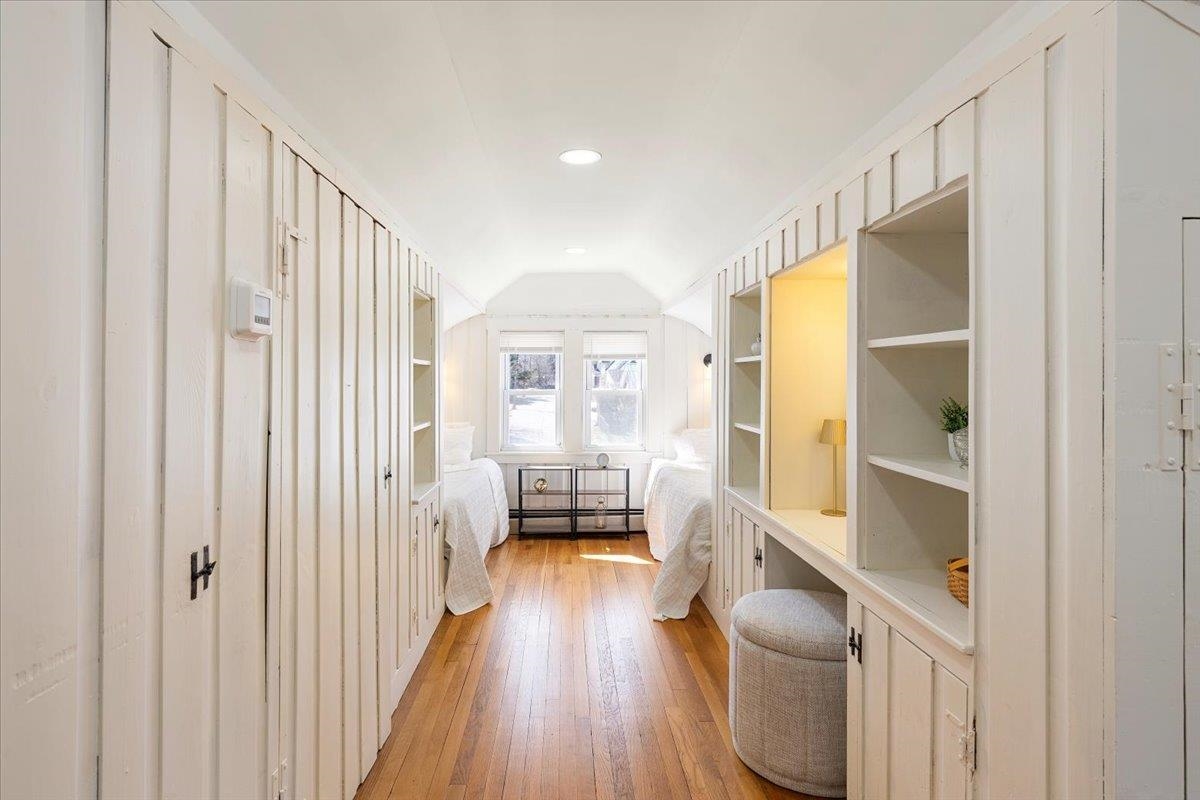 10 Cross Street Street