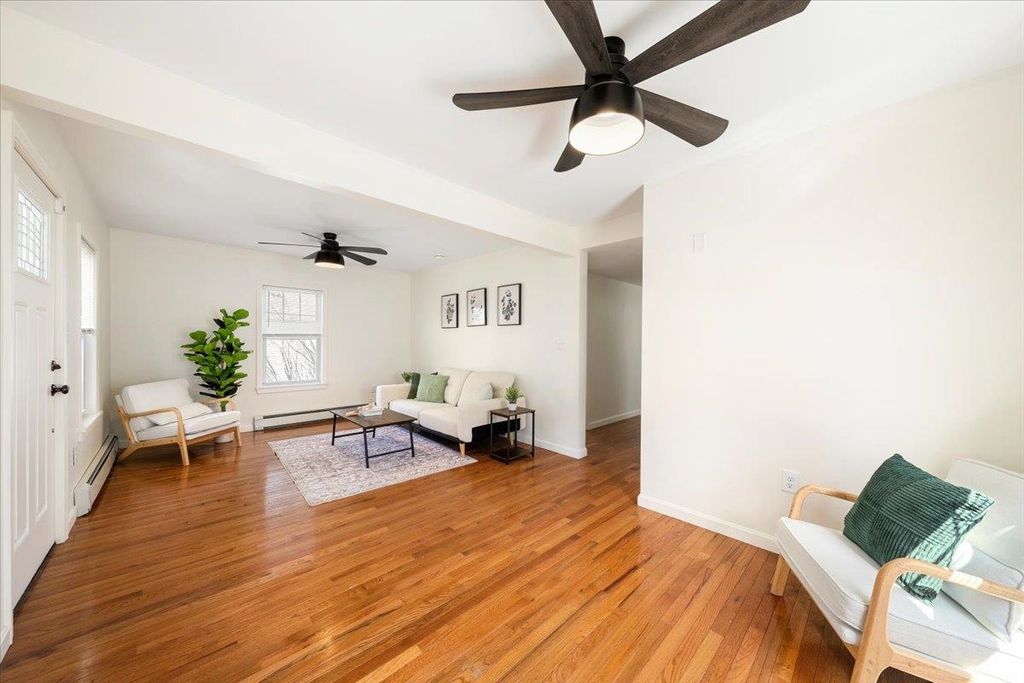 Photo of 10 Cross Street Street, Allenstown, NH 03275 (MLS # 5082668)