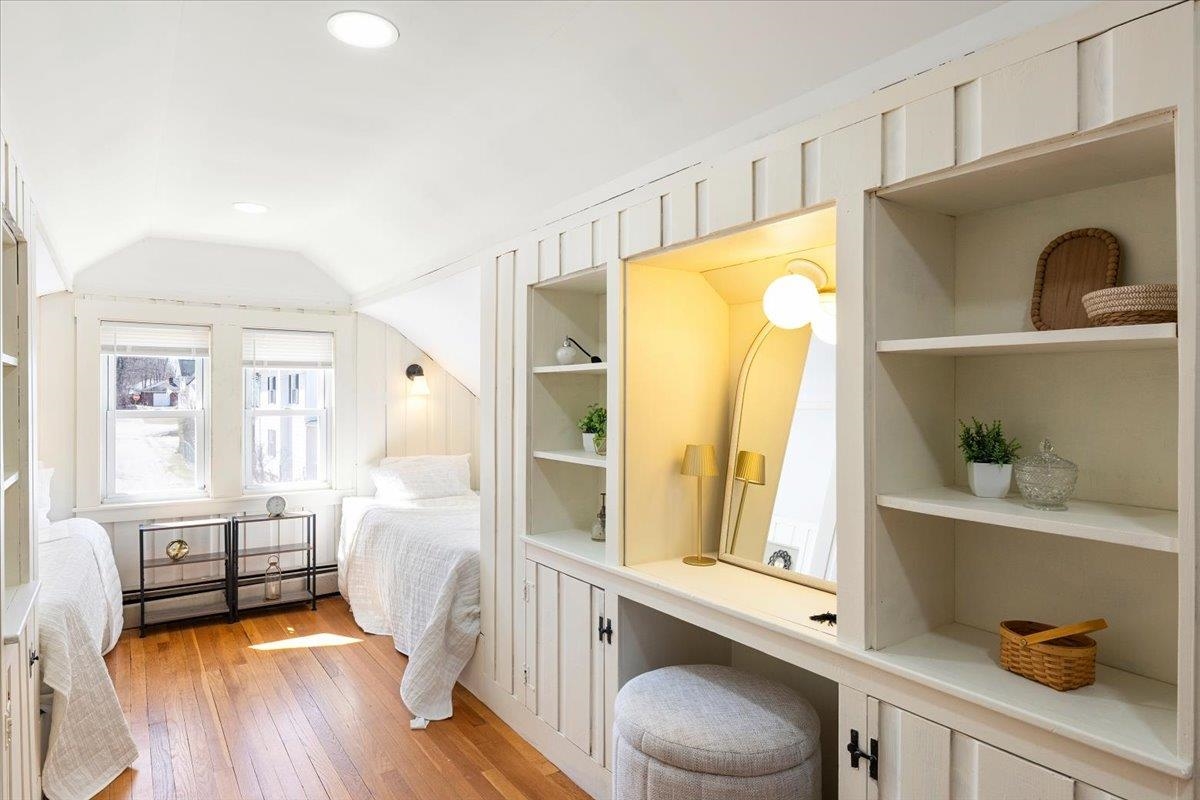 10 Cross Street Street