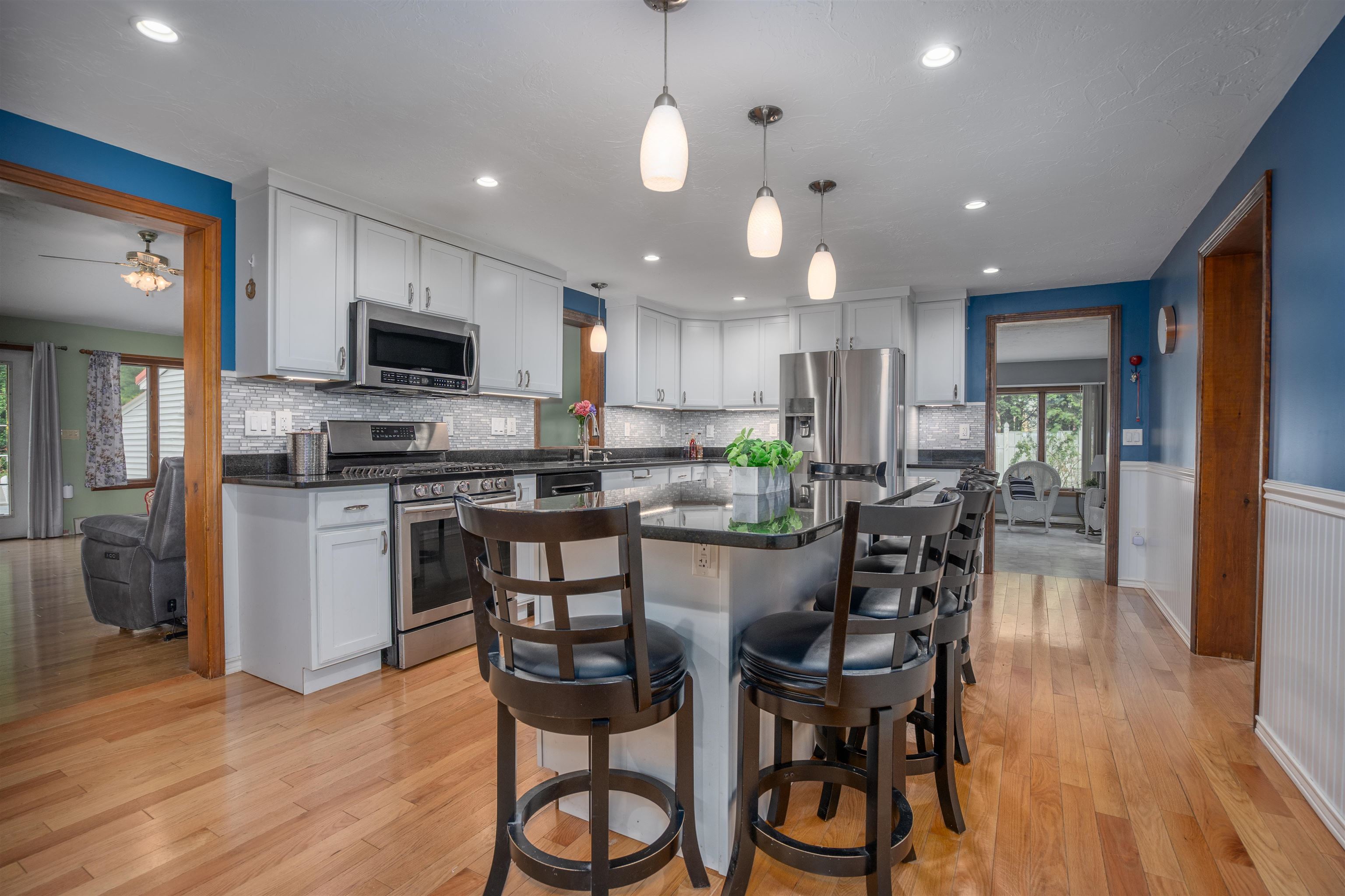 25 Oak Hill Drive