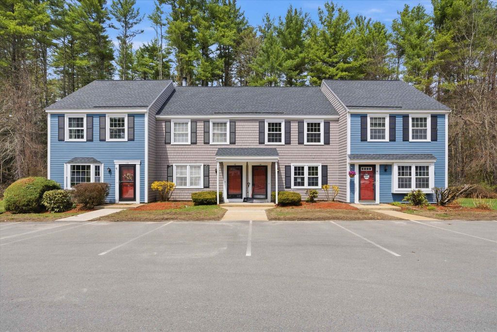 Photo of 16 Kearns Drive, Merrimack, NH 03054 (MLS # 5084812)