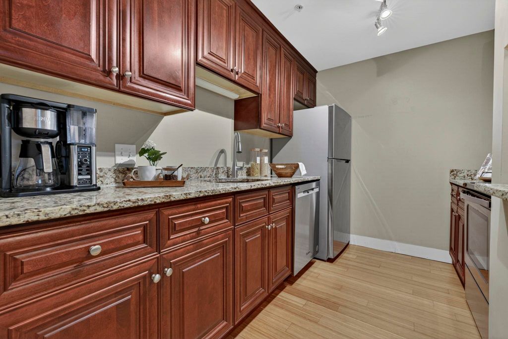 Photo of 92 Eastern Avenue #202, Manchester, NH 03104 (MLS # 5088521)