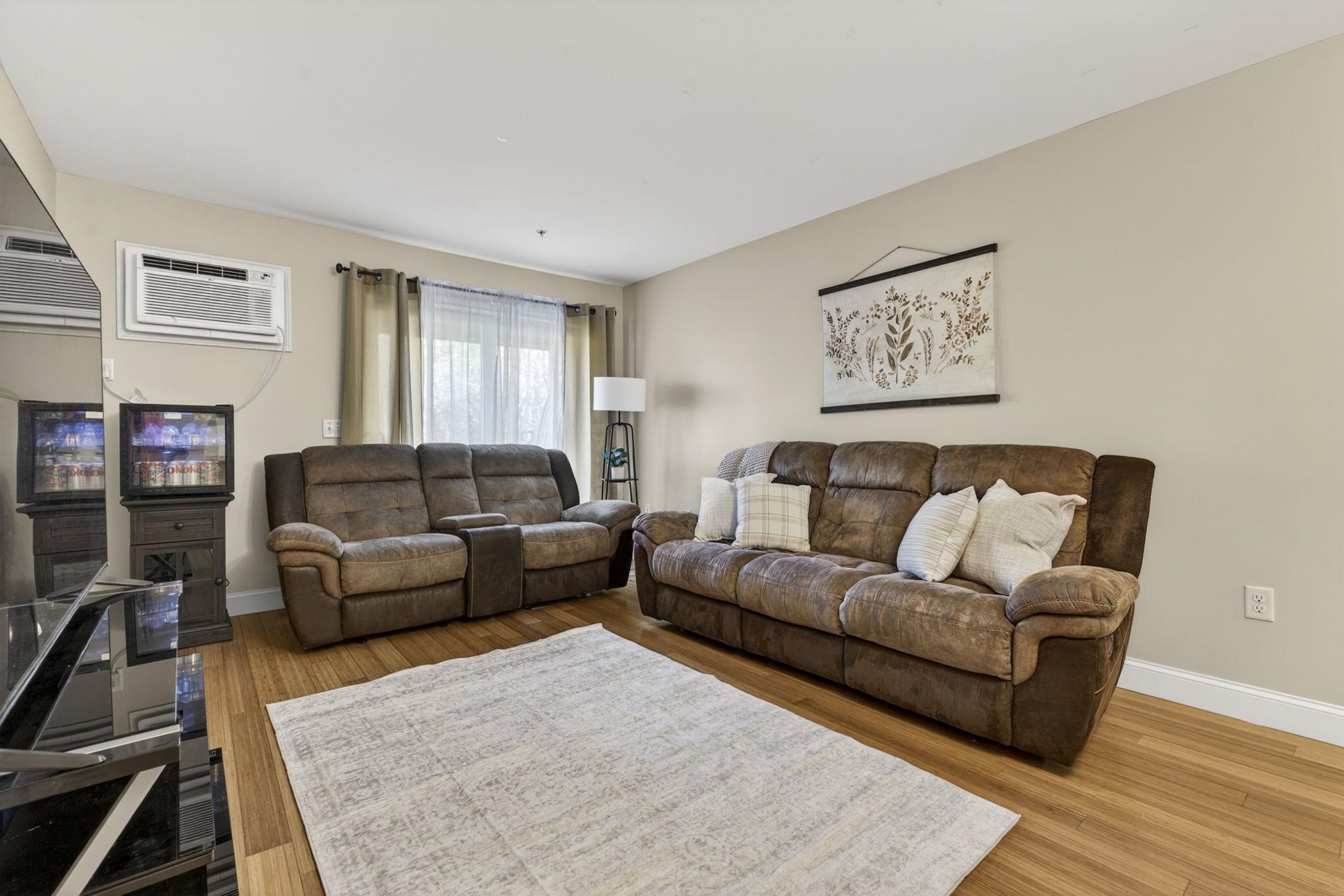 92 Eastern Avenue 202