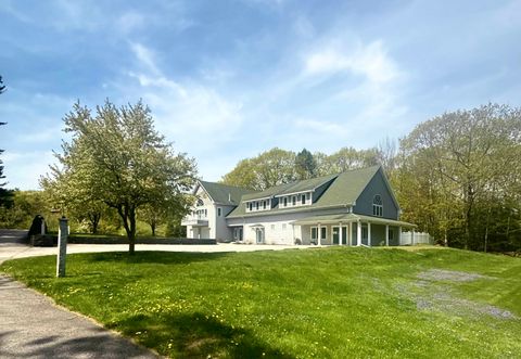 1376 US Route 1 York ME 03902