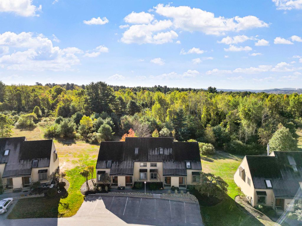 Photo of 10 Winchester Court, Pembroke, NH 03275 (MLS # 5065862)