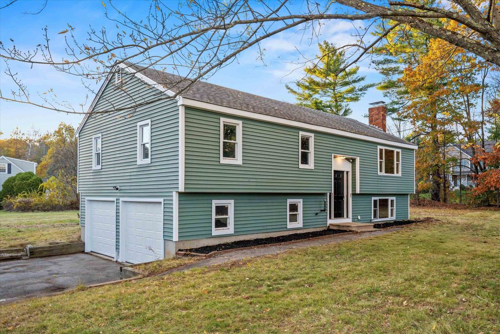 Photo of 2 Devonshire Road, Atkinson, NH 03811 (MLS # 5067923)