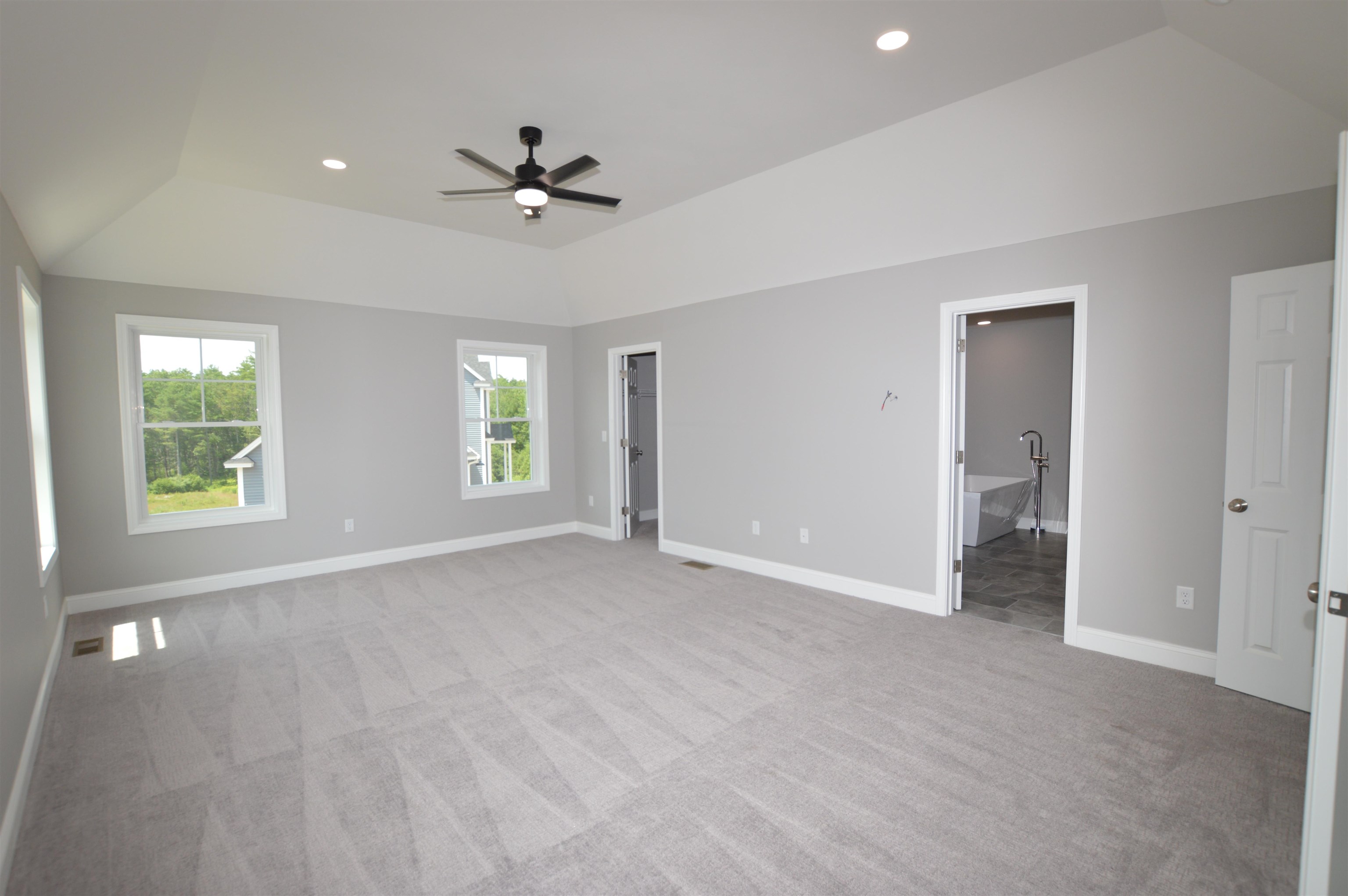 Concord, New Hampshire 03301, United States, 3 Bedrooms Bedrooms, ,3 BathroomsBathrooms,Residential,Active,146739