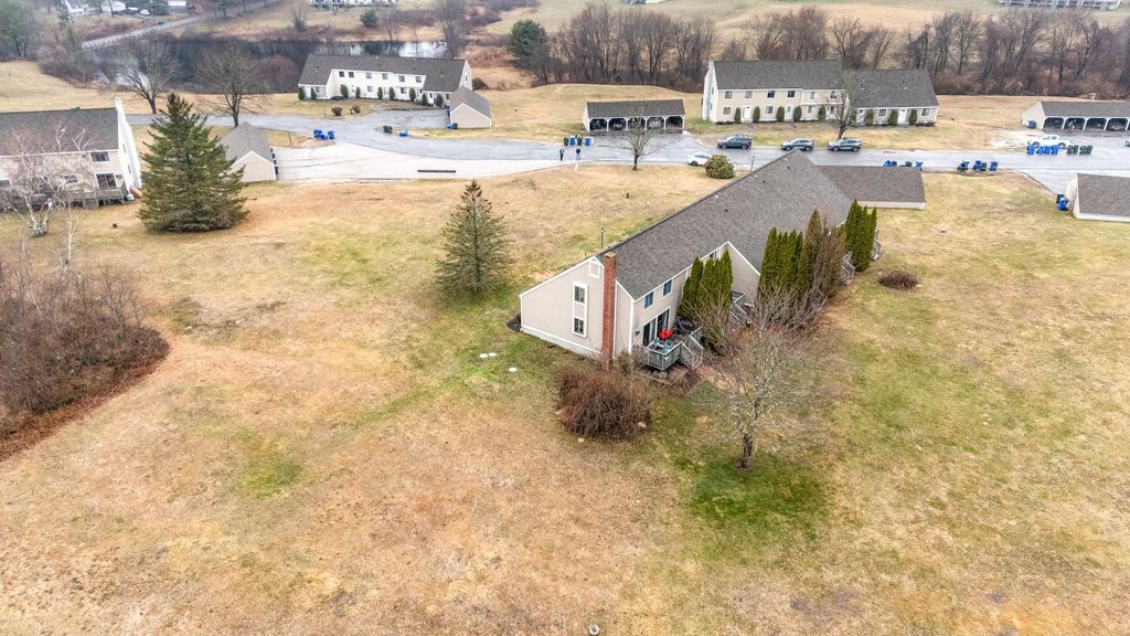 Photo of 15 Pendleton Lane, Londonderry, NH 03053 (MLS # 5081784)