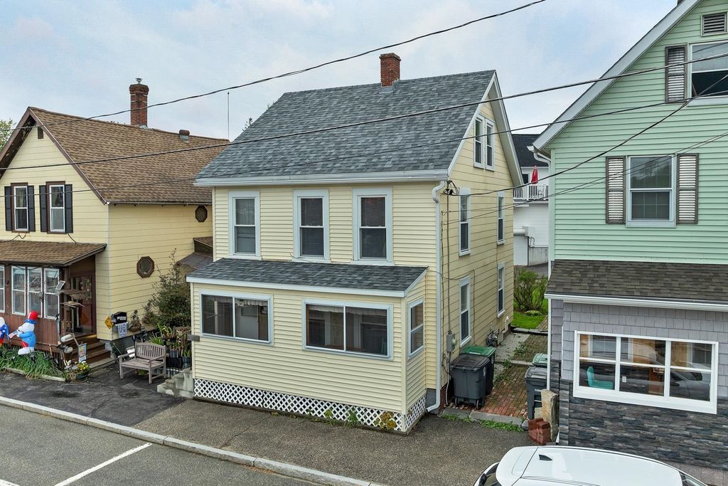 Photo of 6 Central Street, Pembroke, NH 03275 (MLS # 5089252)