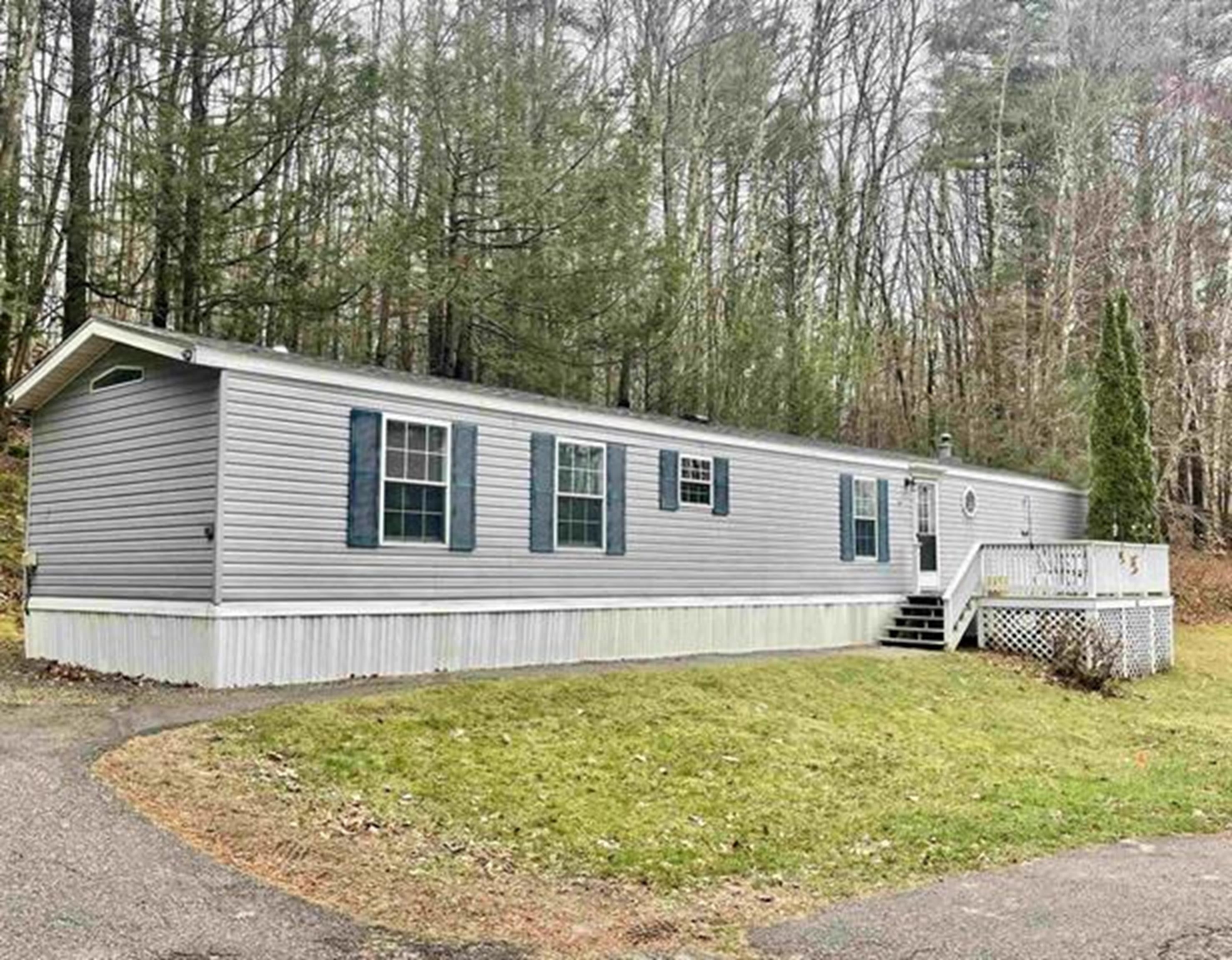 Photo 1 of 1 — 118 Princeton Street, Newmarket, NH 03857