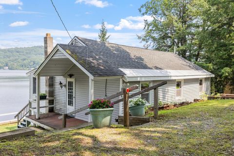 348 Hemlock Drive Gilmanton NH 03237