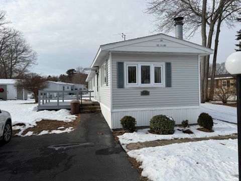47 Scott Avenue Seabrook NH 03874