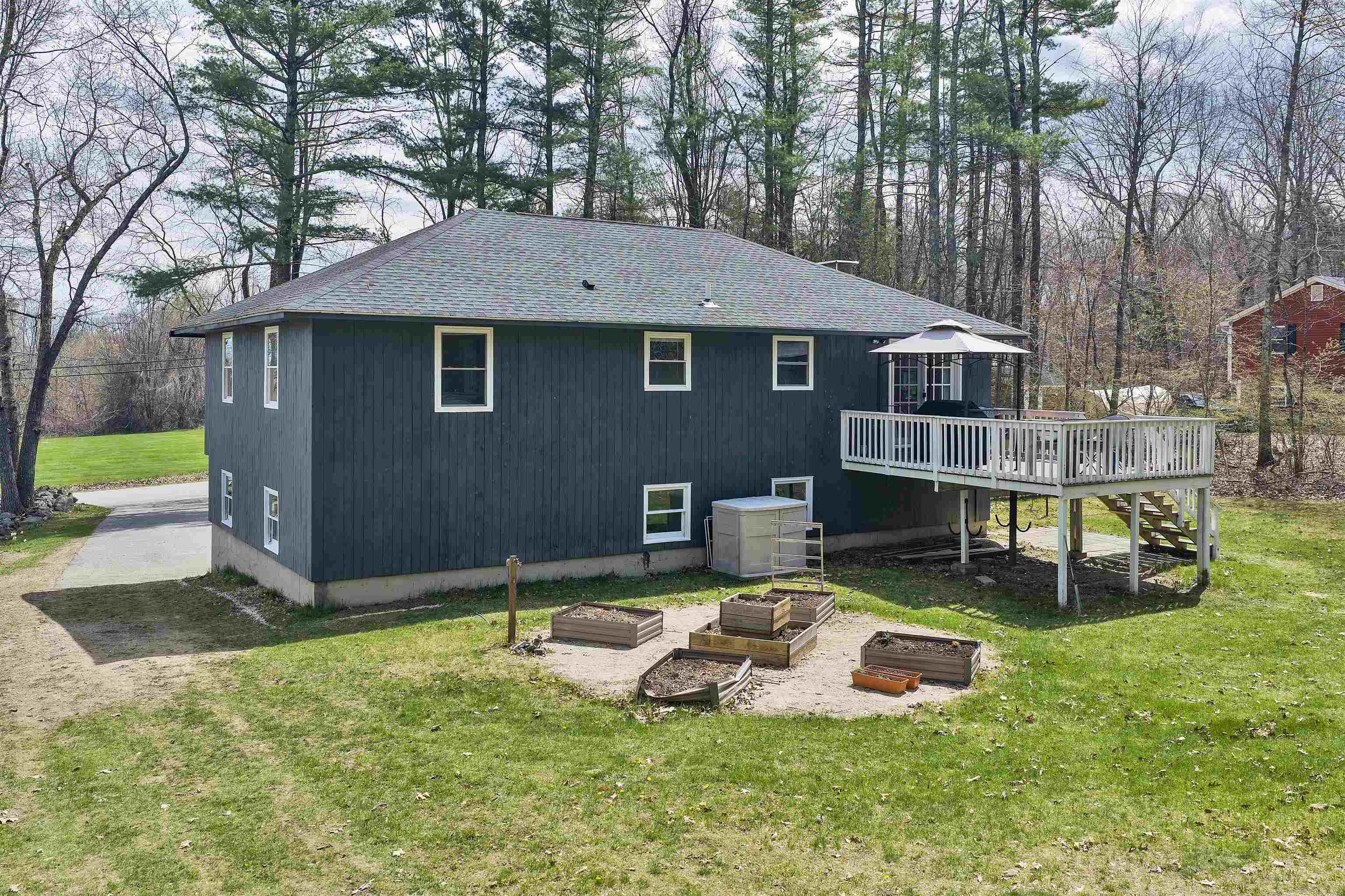 76 Harriman Hill Road