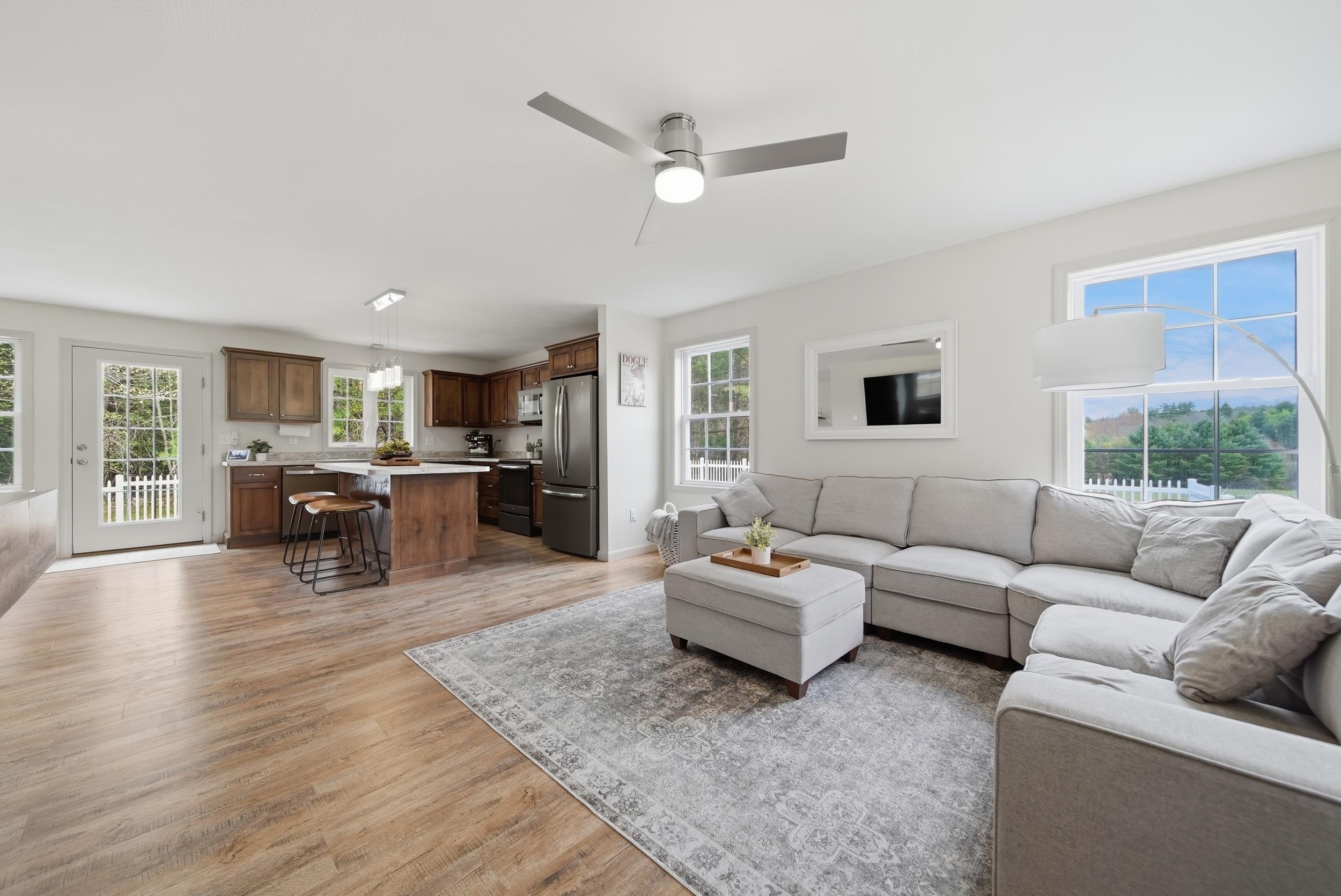 10 Colburn Road
