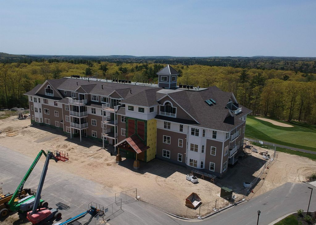 Photo of 1 Longview Drive #201, Atkinson, NH 03811 (MLS # 5062993)