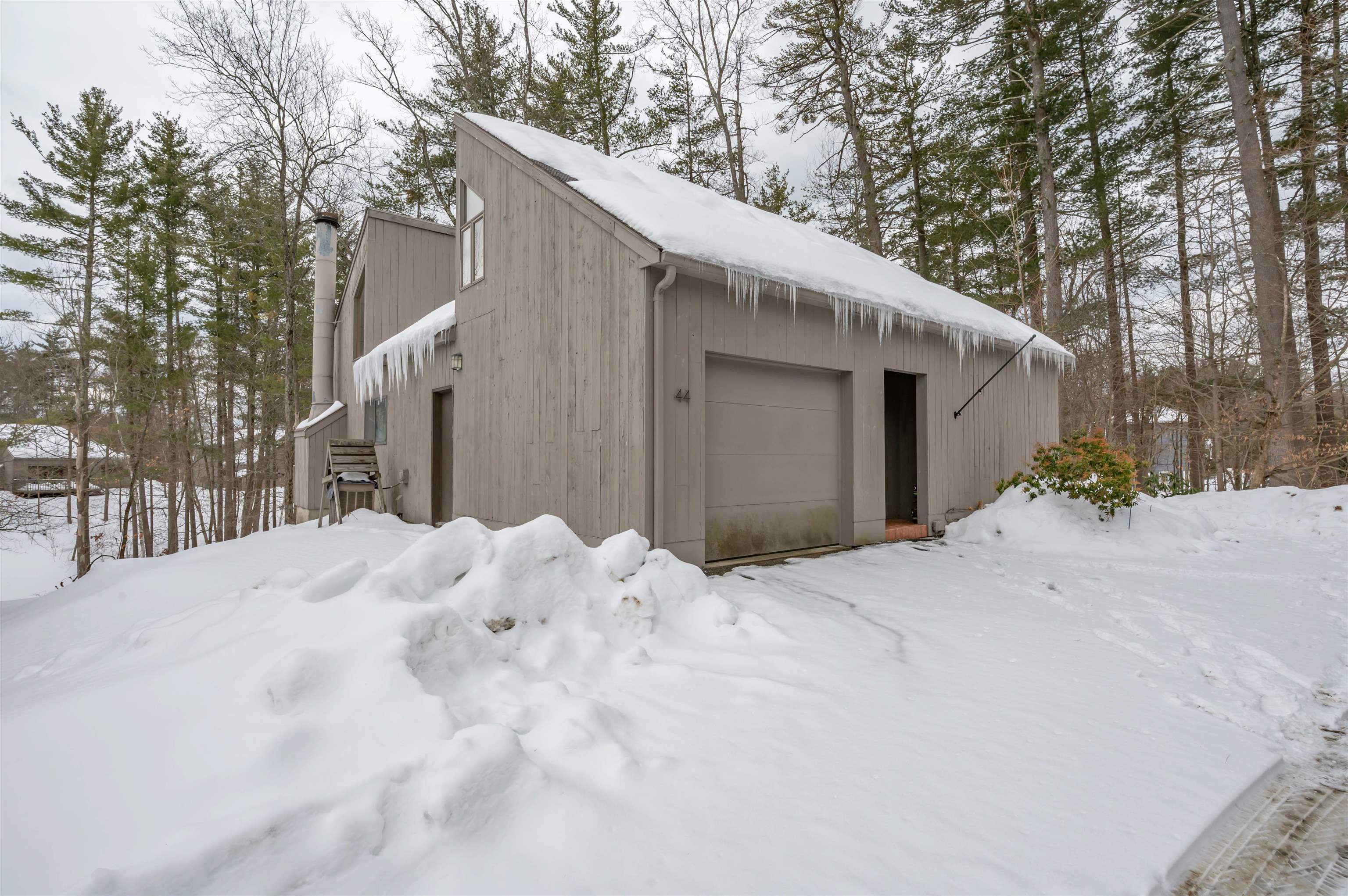 44 Coburn Woods Avenue 44