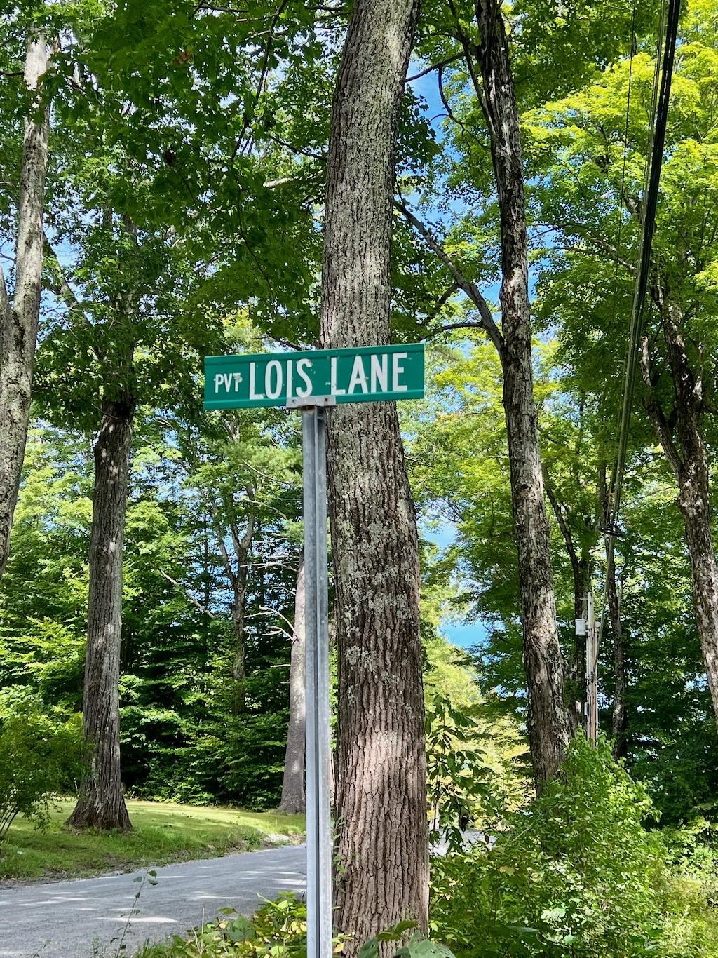 0 Lois Lane
