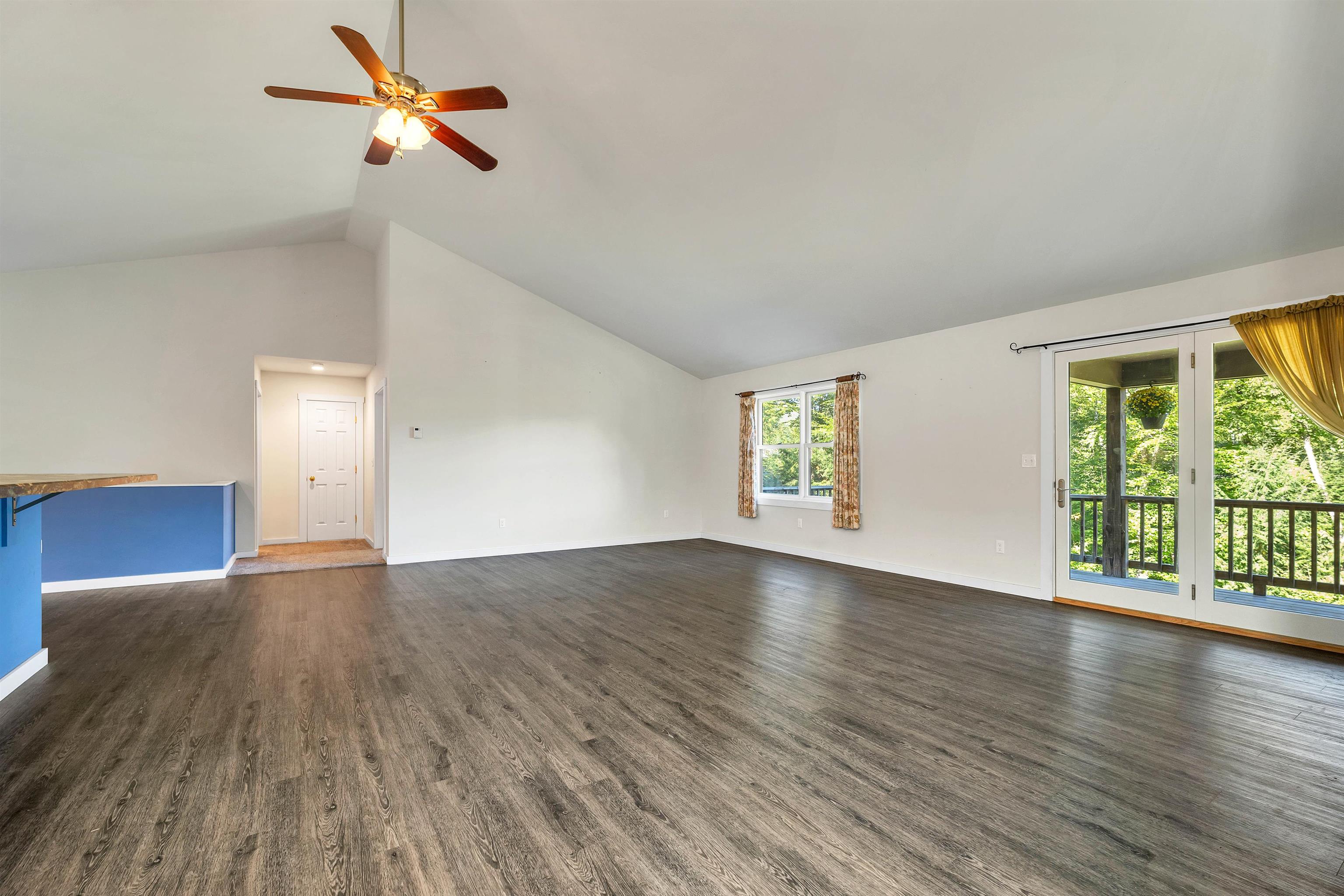 Fairlee, Vermont 05045, United States, 3 Bedrooms Bedrooms, ,2 BathroomsBathrooms,Residential,Pending,19520