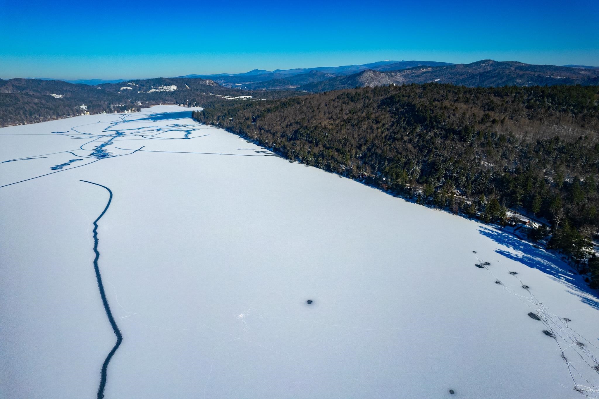 Fairlee, Vermont 05045, United States, 3 Bedrooms Bedrooms, ,2 BathroomsBathrooms,Residential,Pending,19520