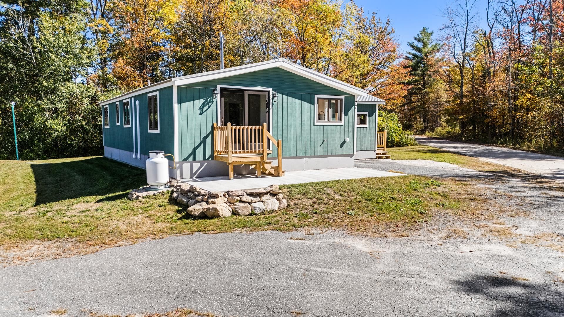 77 Hazzard Road North