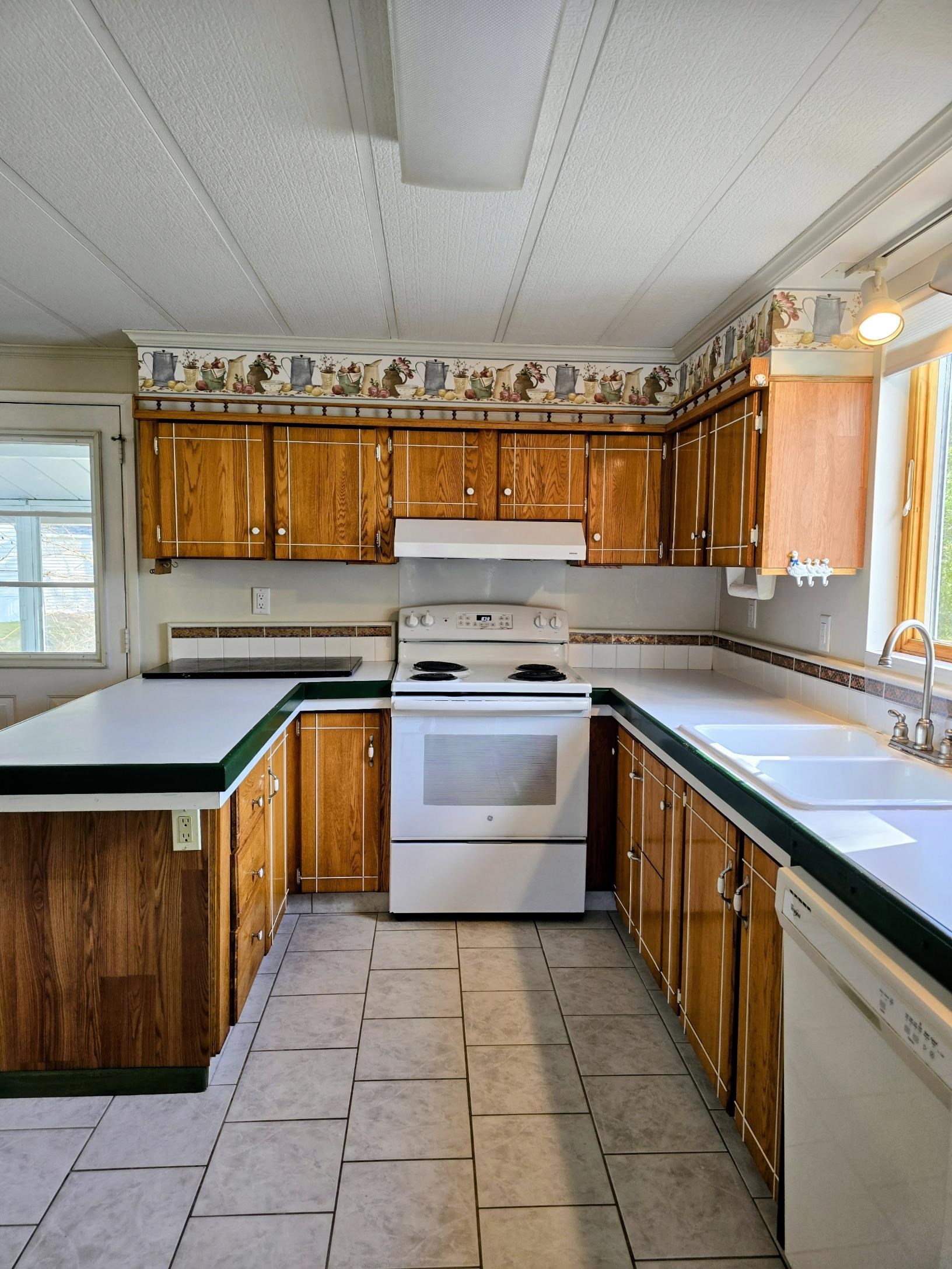 1 Marsh Hill Circle