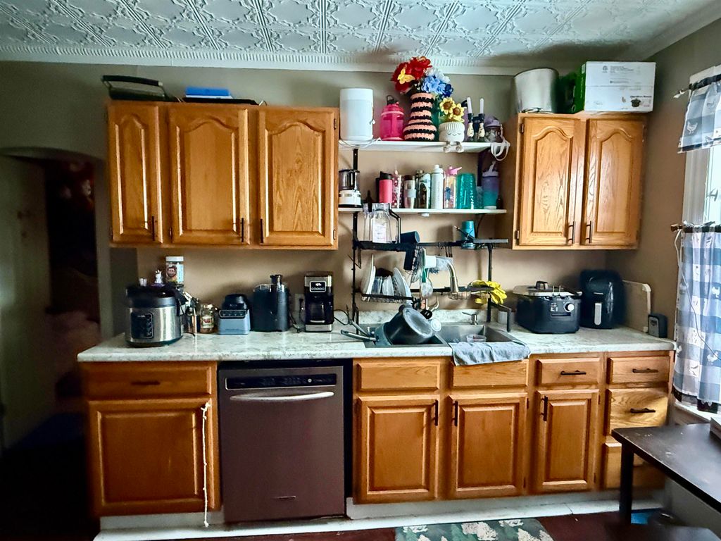 Photo of 11 Amory Street, Nashua, NH 03060 (MLS # 5079213)