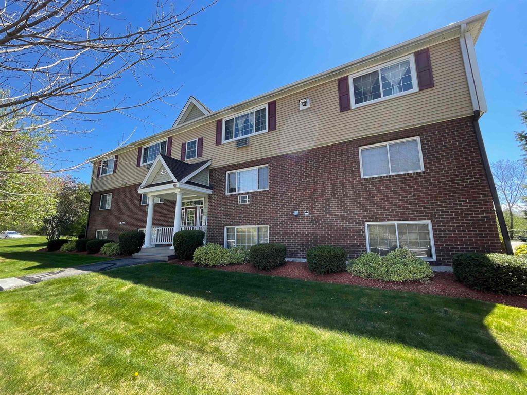 Photo of 3991 Old Brown Avenue #113, Manchester, NH 03103 (MLS # 5082212)