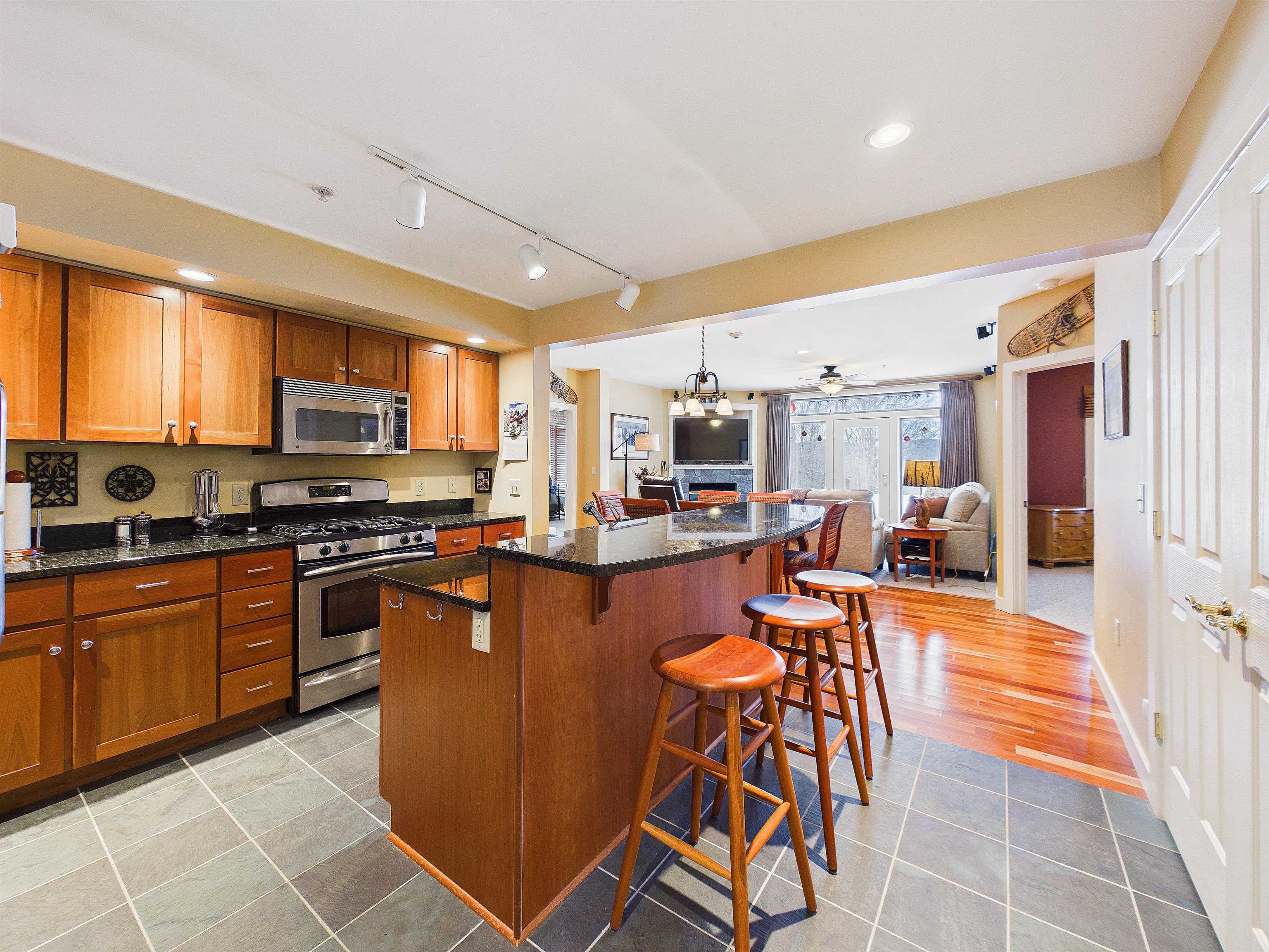 283 Sunrise Road B101