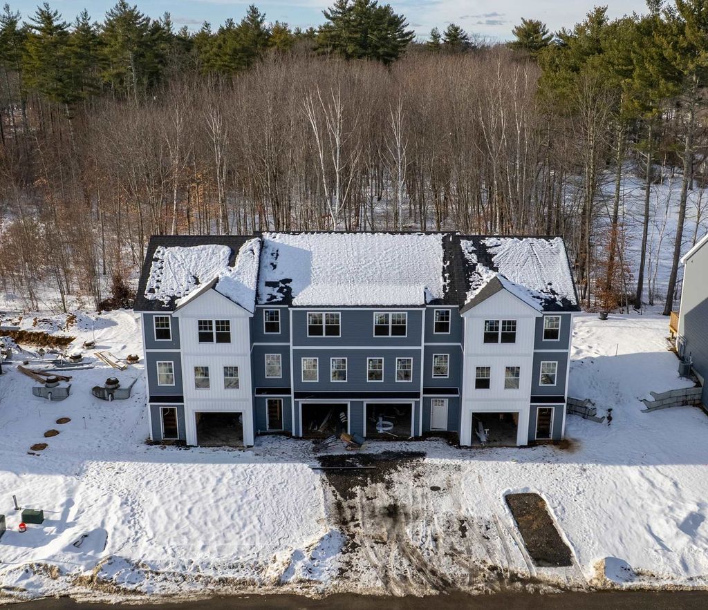 Photo of 14 The Crossings at Village Center, Barrington, NH 03825 (MLS # 5075235)