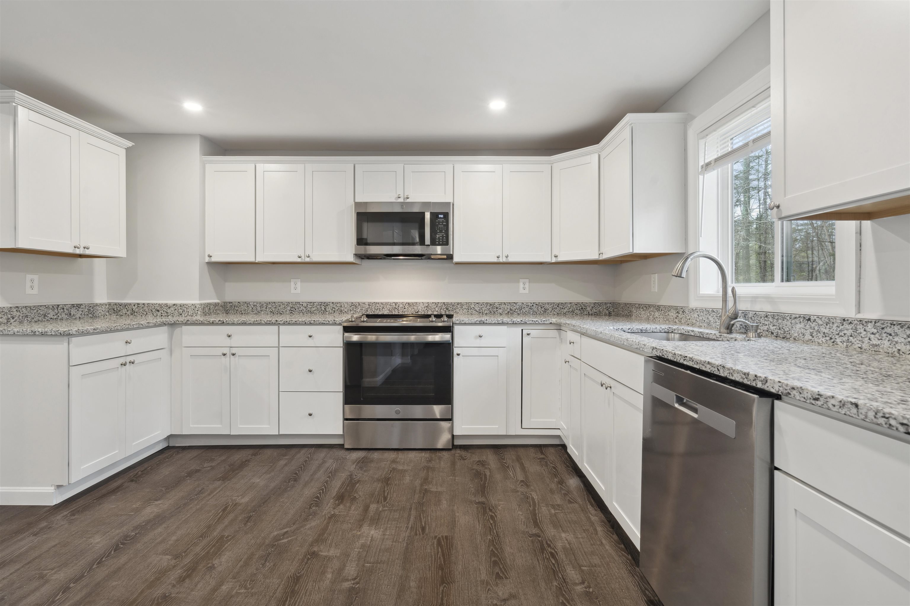 585 N Ashland Road