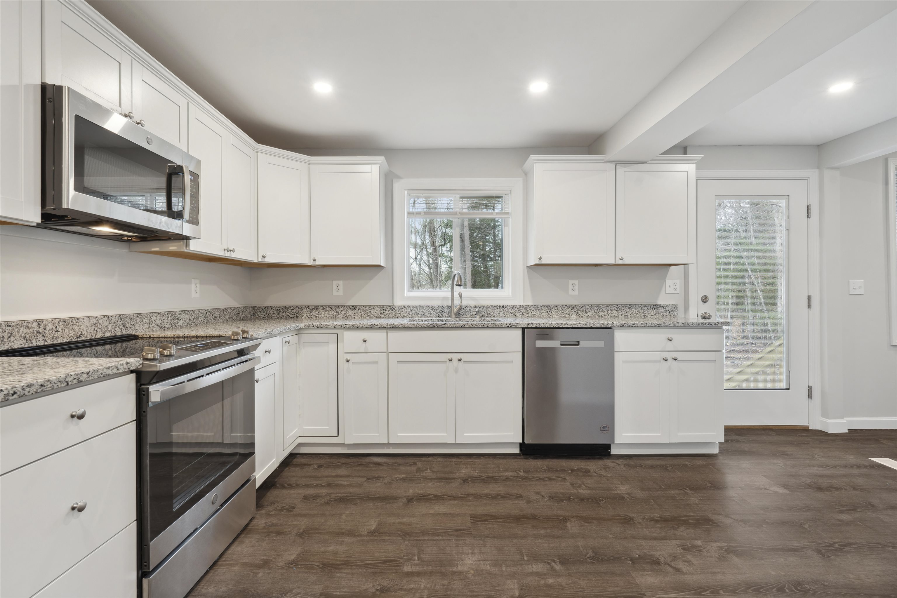 585 N Ashland Road