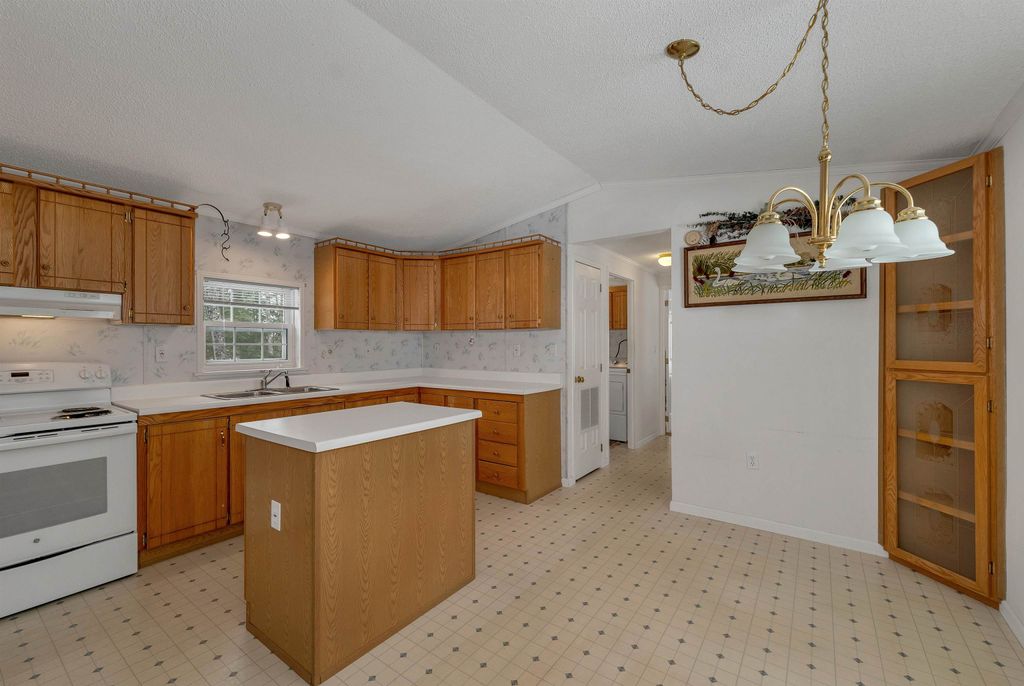 Photo of 732 Concord Stage Road #7, Weare, NH 03281 (MLS # 5076466)