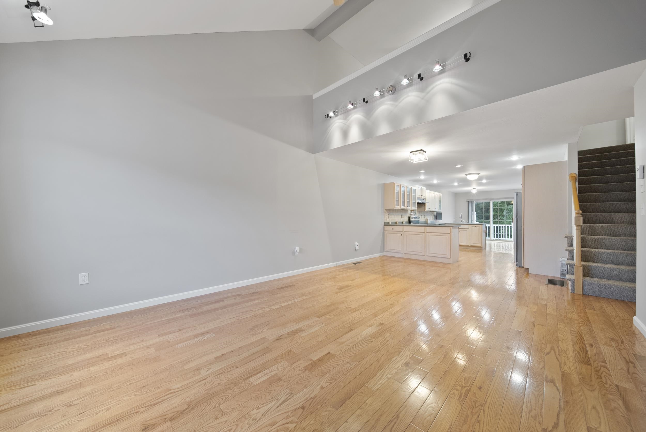 81 Pleasant Street